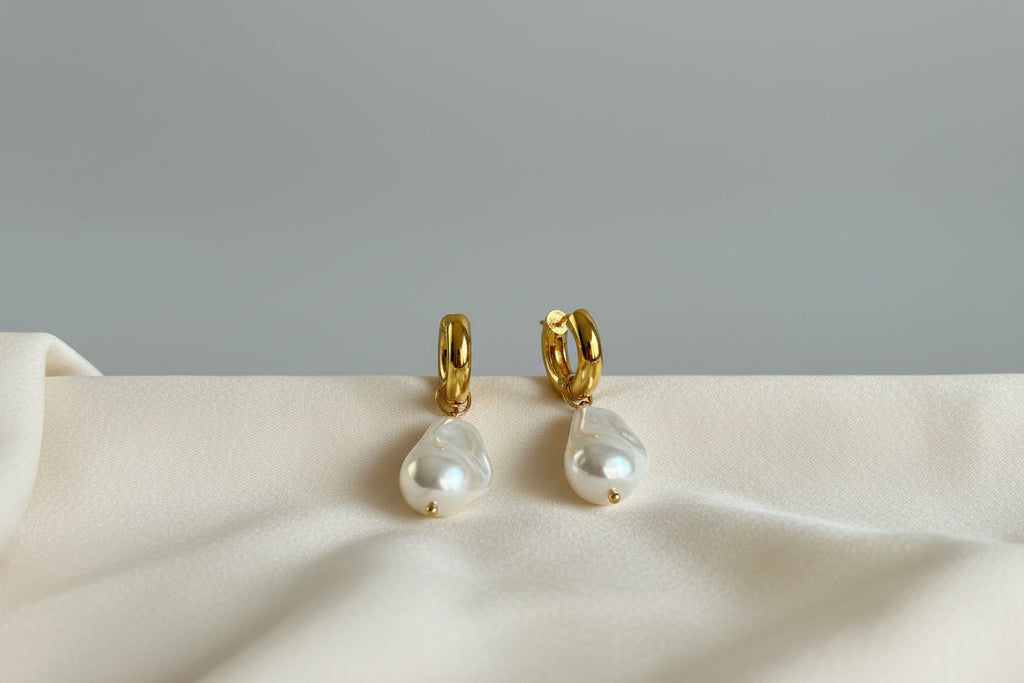 Pendientes PEAR - Elegancia en Forma de Gota