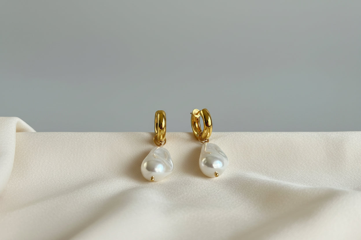 Pendientes PEAR - Elegancia en Forma de Gota