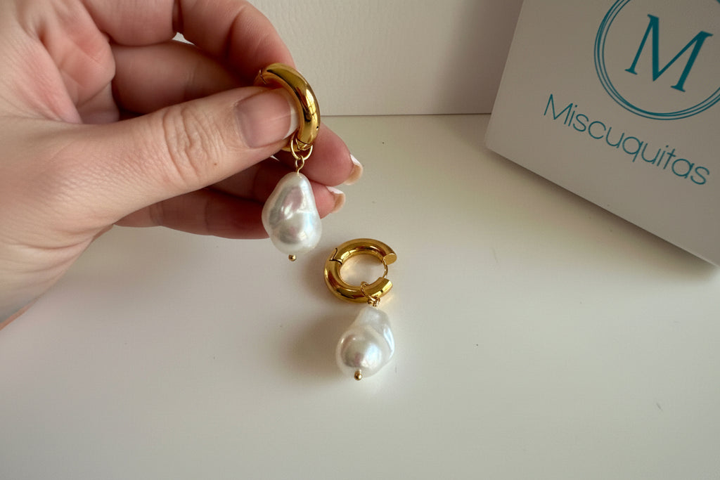 Pendientes PEAR - Elegancia en Forma de Gota