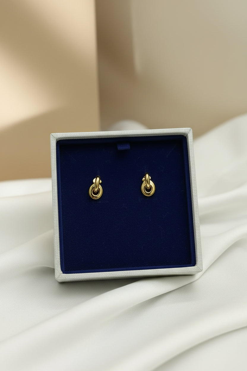 Pendientes Óvalo Cruzado Plata 925 con Baño de Oro 18K
