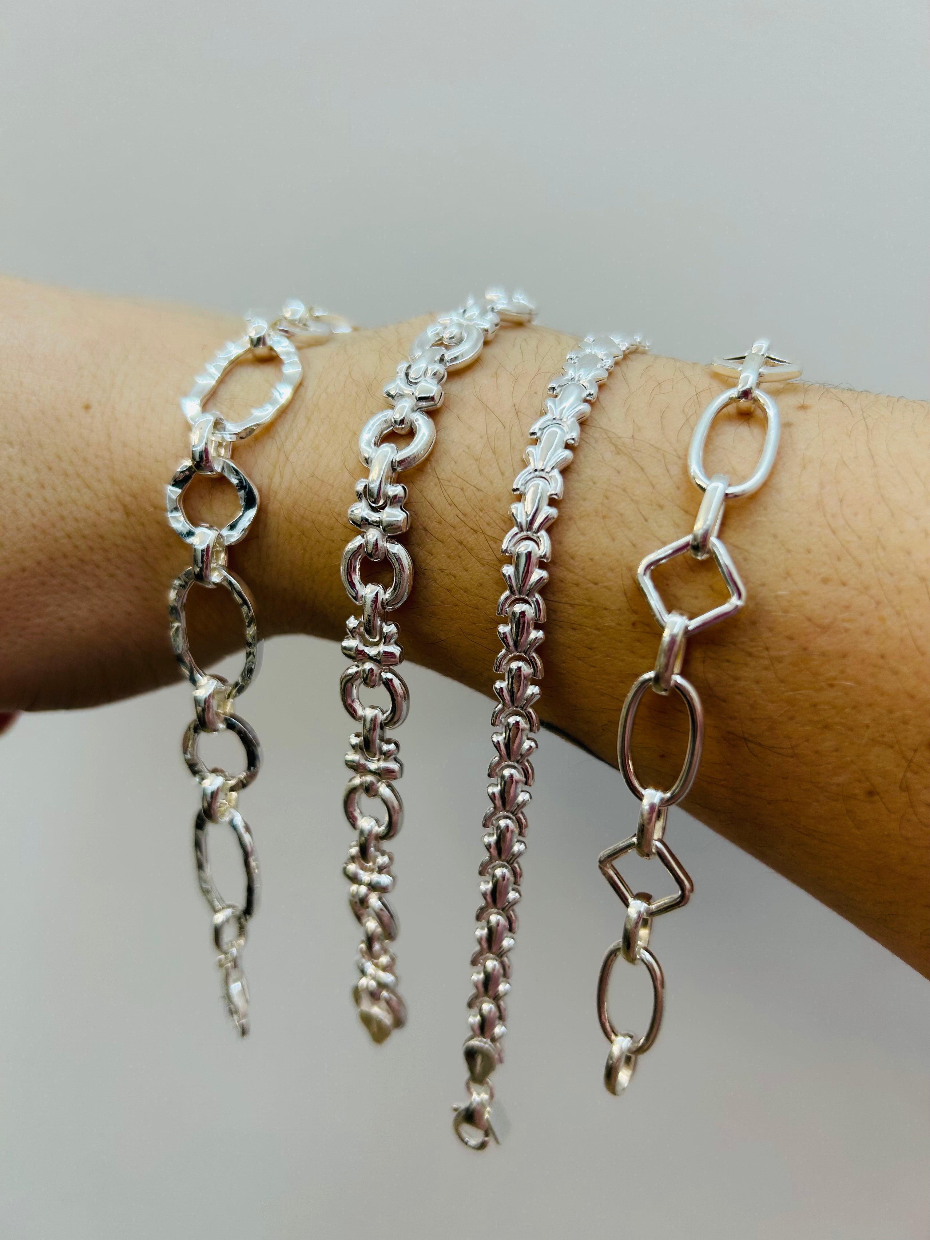 Pulsera MOON de Plata de Ley - Cadena de Eslabones Elegante
