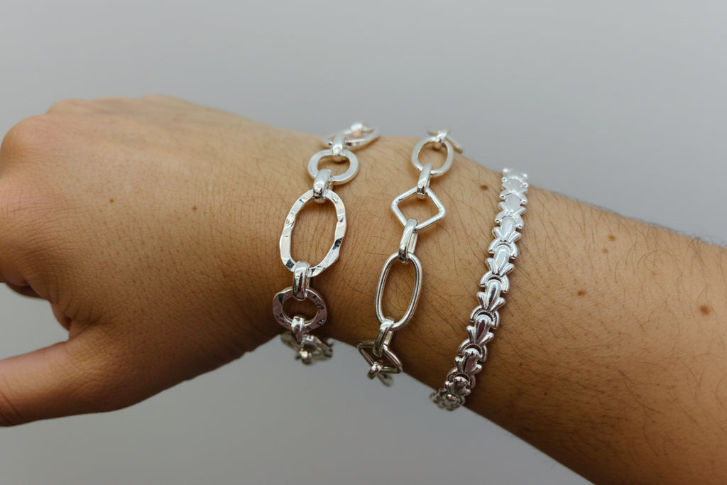 Pulsera de Asas - Diseño Único y Elegante