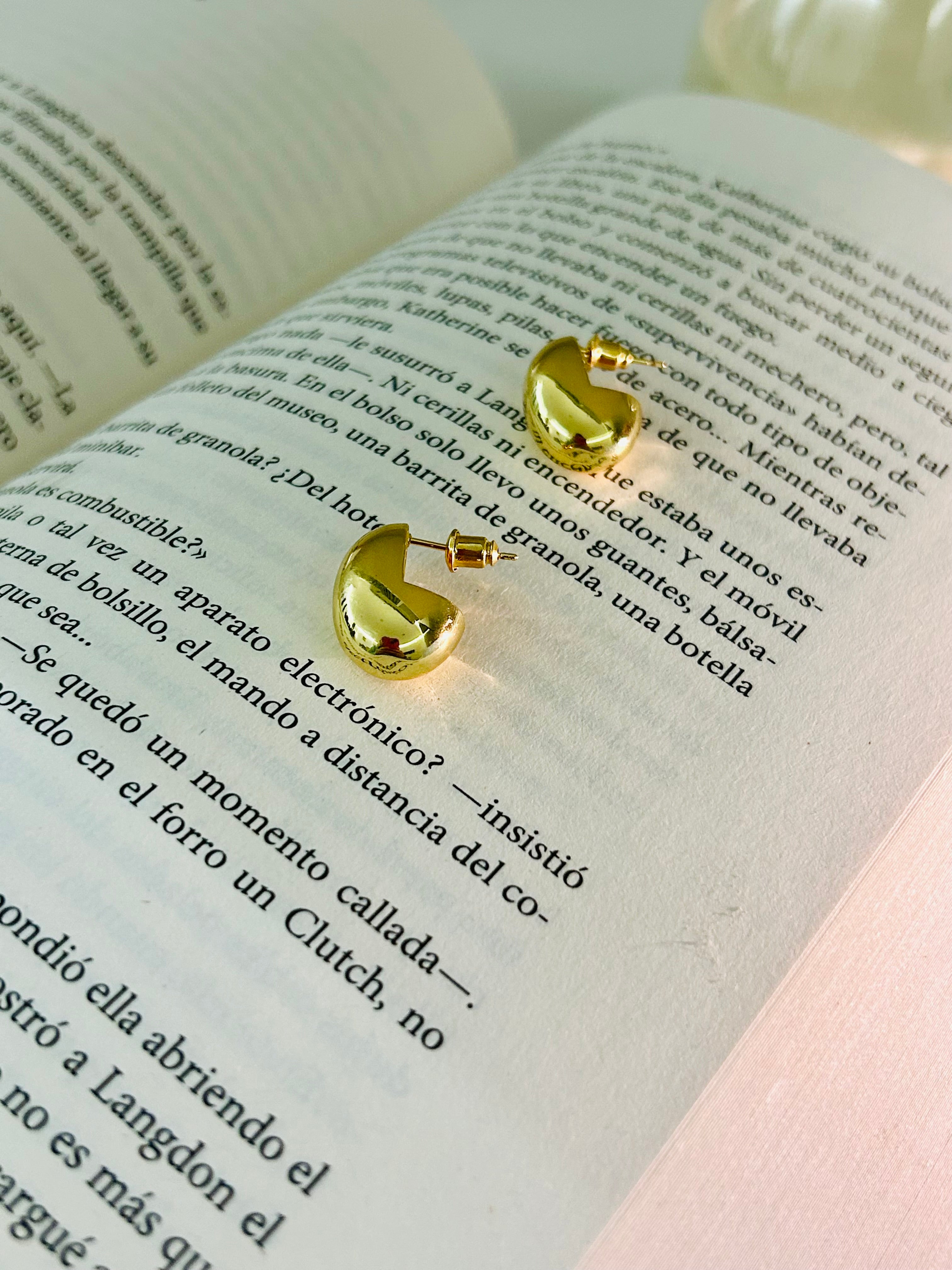 Pendientes Isis